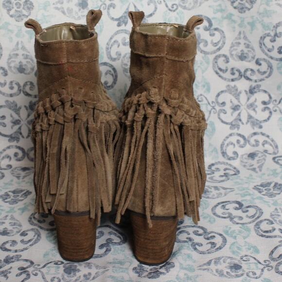 Sbicca Vintage Collection Womens Suede Fringe Stacked Heel Ankle Boot Size 7 - Picture 4 of 8